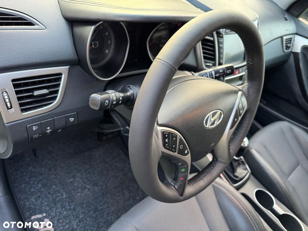 Hyundai i30 - 13