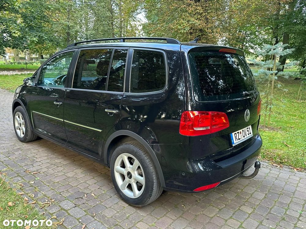 Volkswagen Touran 1.2 TSI STYLE - 23