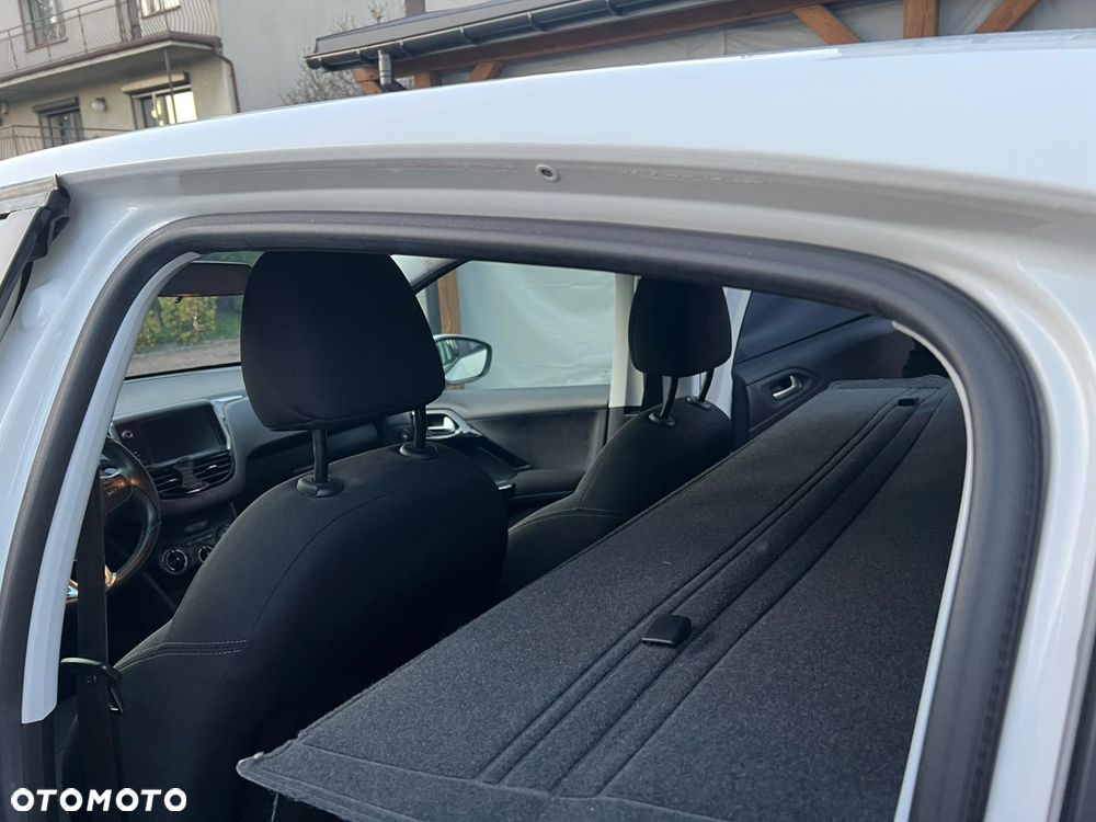 Peugeot 208 1.5 BlueHDi Active S&S - 4