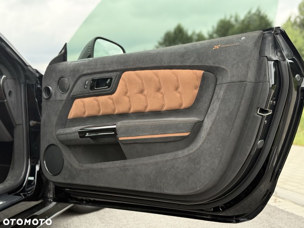 Ford Mustang - 22