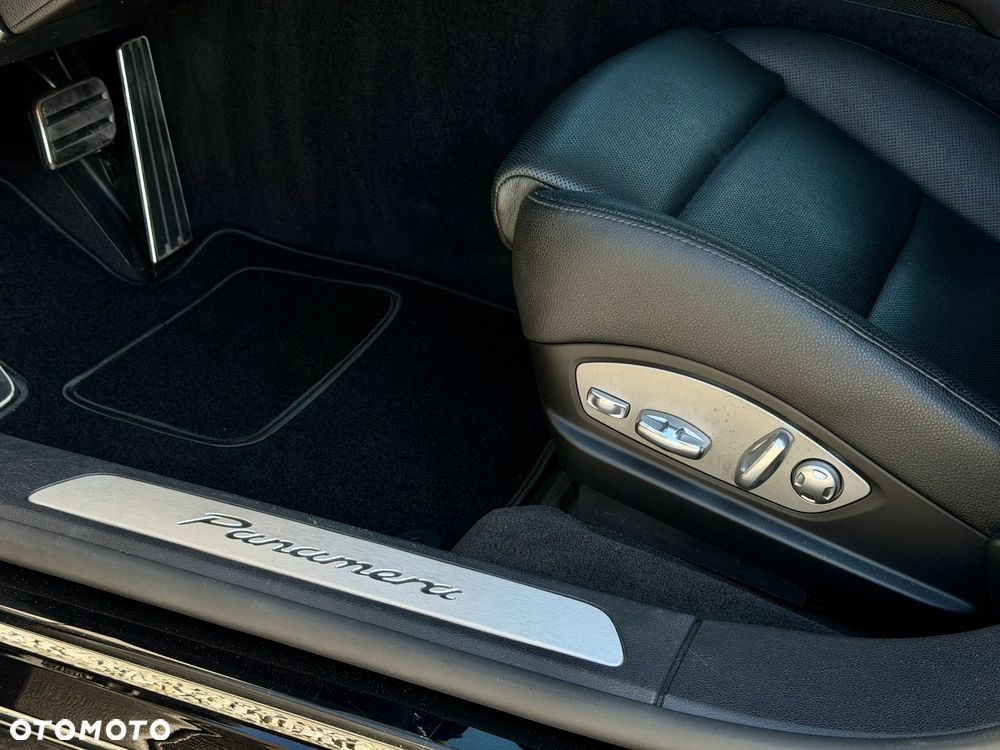 Porsche Panamera 4 PDK Edition - 17
