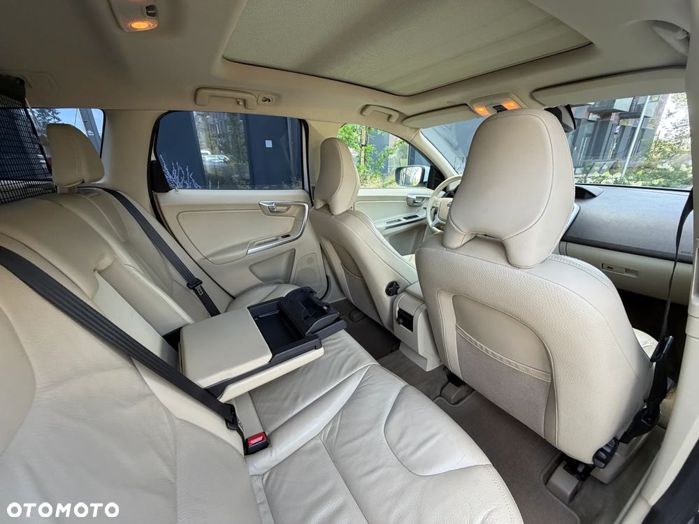 Volvo XC 60 D4 Geartronic Summum - 34