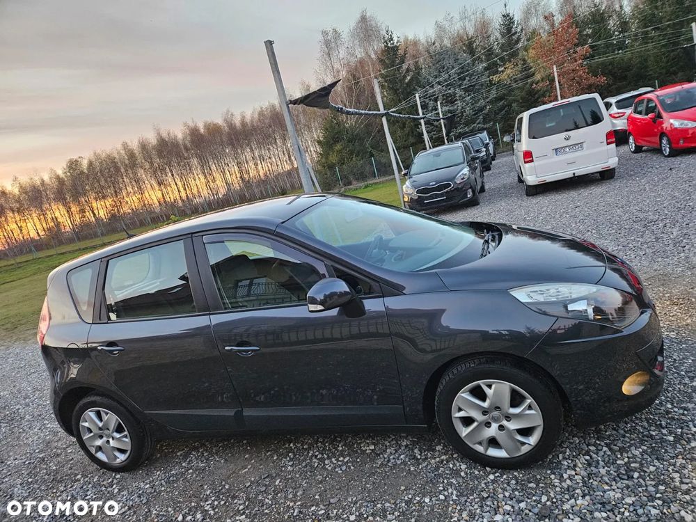 Renault Scenic 1.6 16V Confort Expression - 4