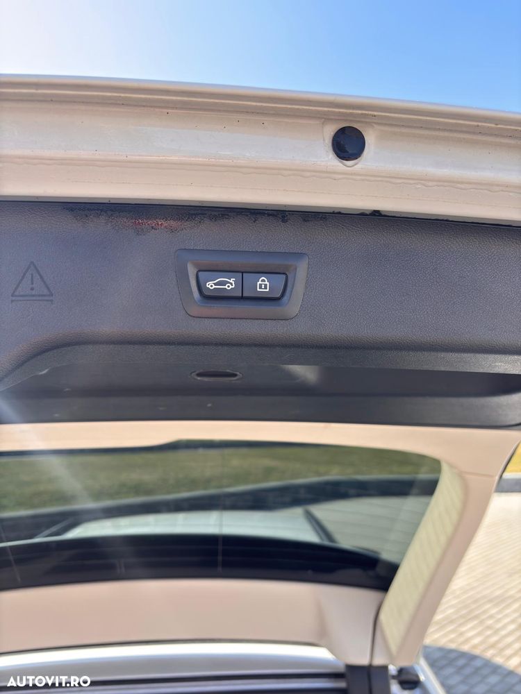 BMW Seria 5 520d Aut. - 13