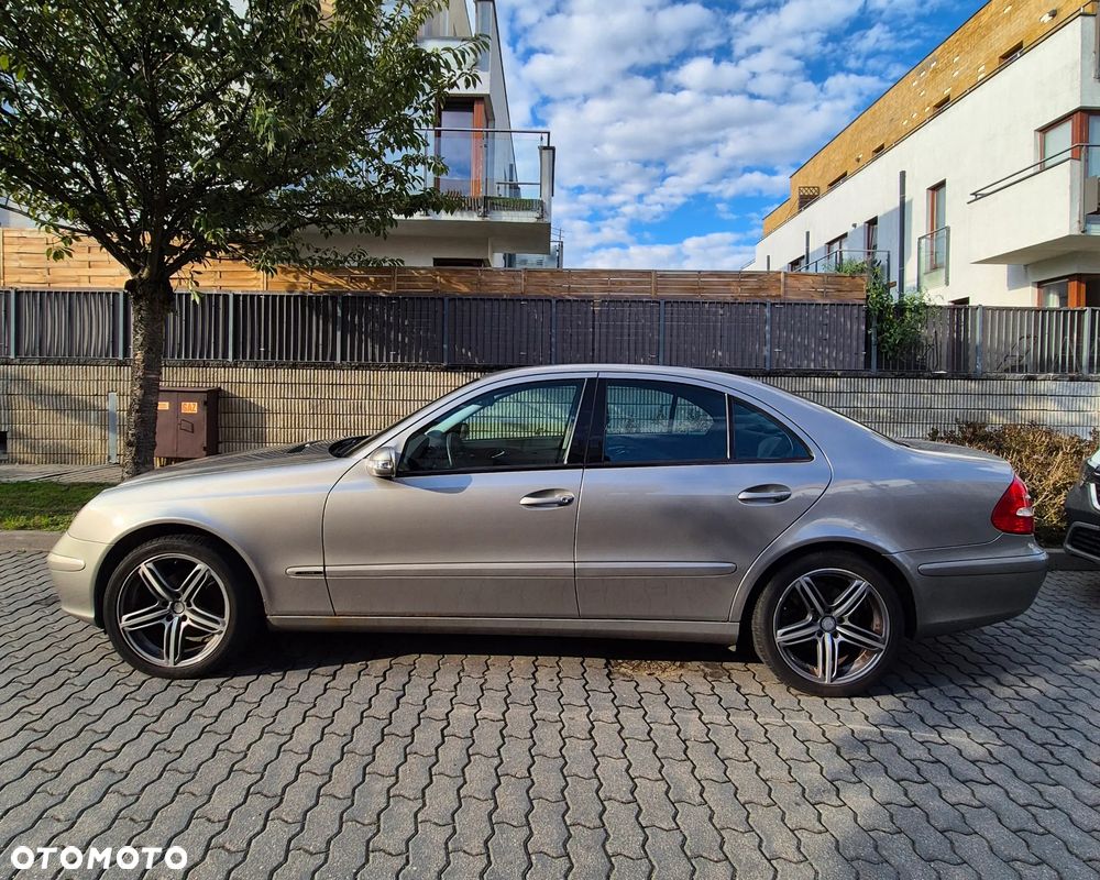 Mercedes-Benz Klasa E 200 Kompressor Automatik Classic - 1