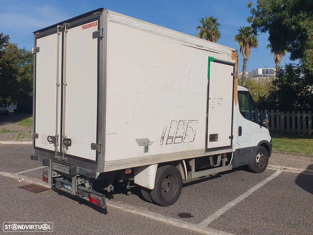 Iveco Daily 2.3 35C14 FRIGORIFICA Rod Duplo - 4