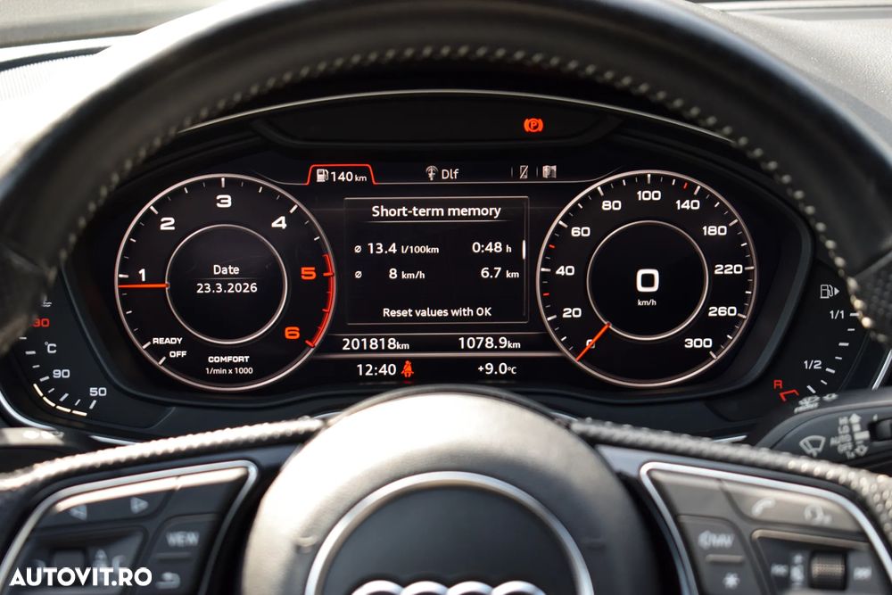 Audi A4 2.0 TDI DPF S line Sportpaket - 26