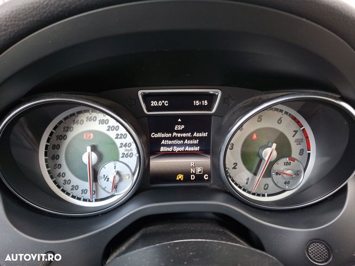 Mercedes-Benz CLA 200 7G-DCT Urban - 23