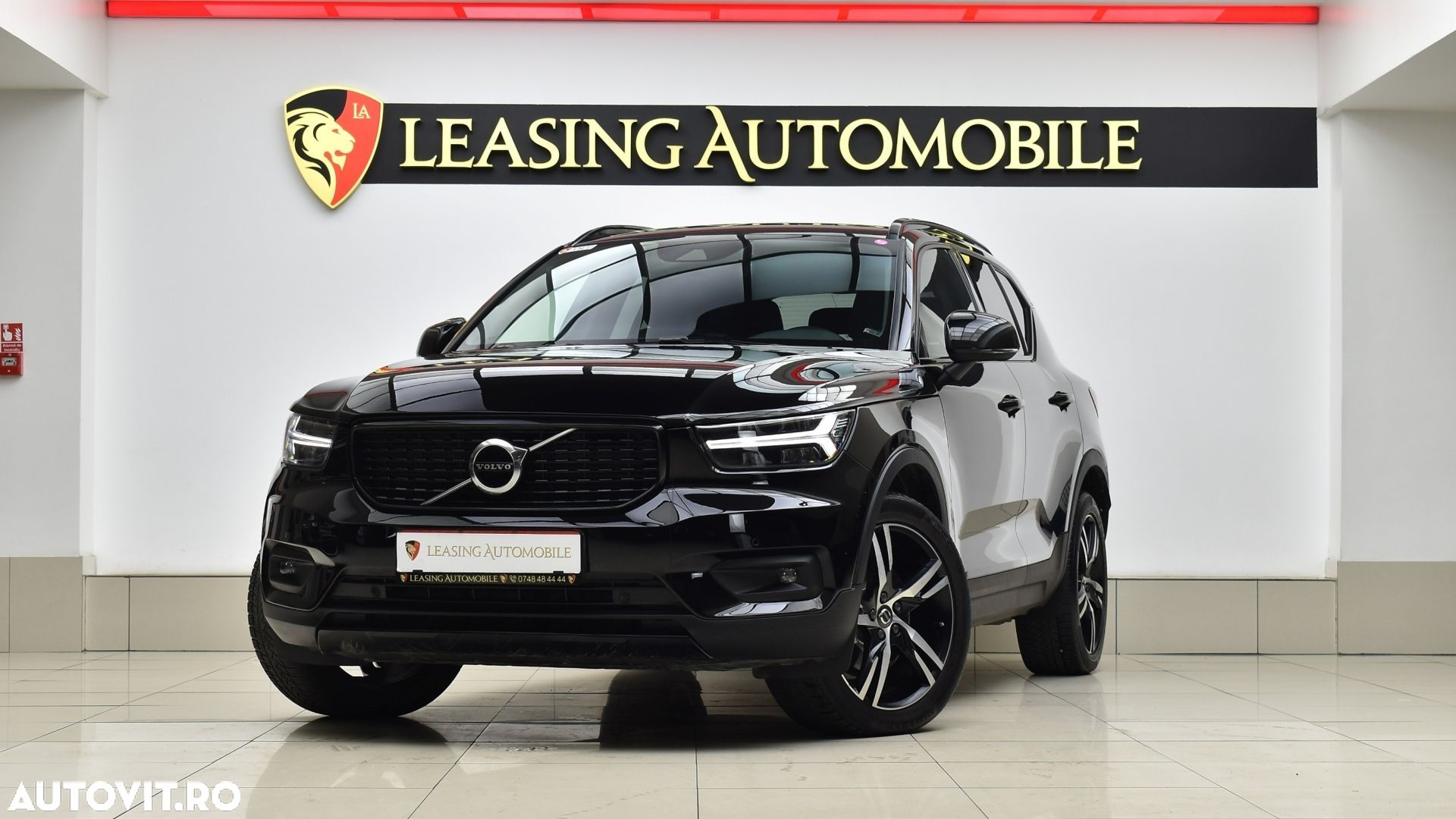 Volvo XC 40 D4 AWD Geartronic R-Design - 1