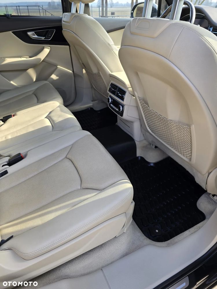 Audi Q7 - 18