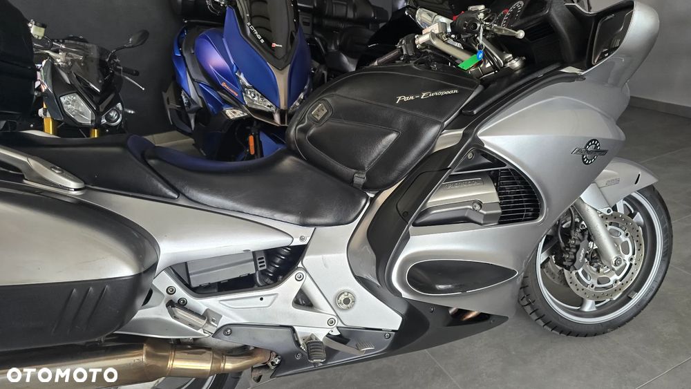 Honda ST - 24