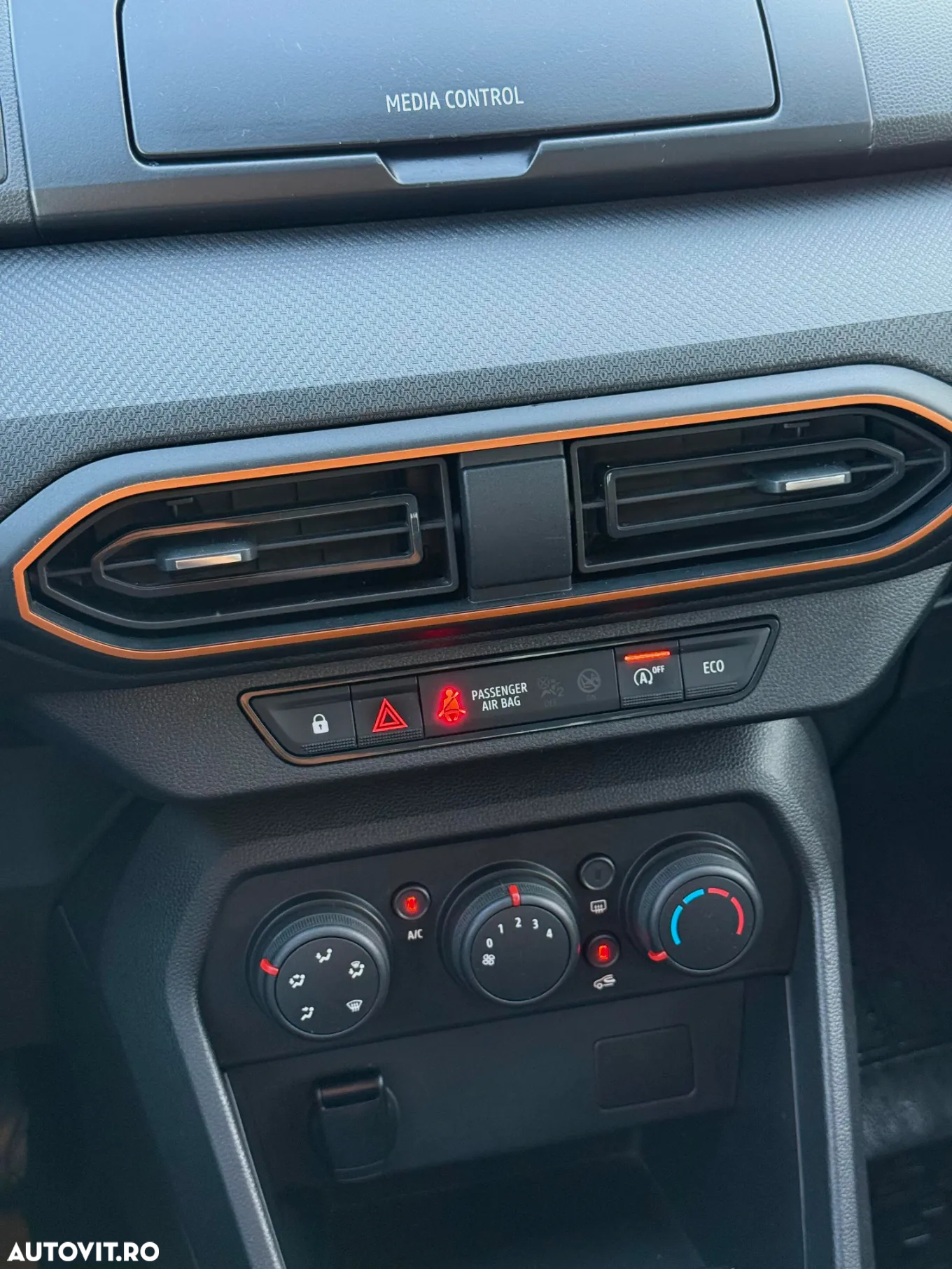Dacia Sandero Stepway TCe 90 MT6 Essential - 18