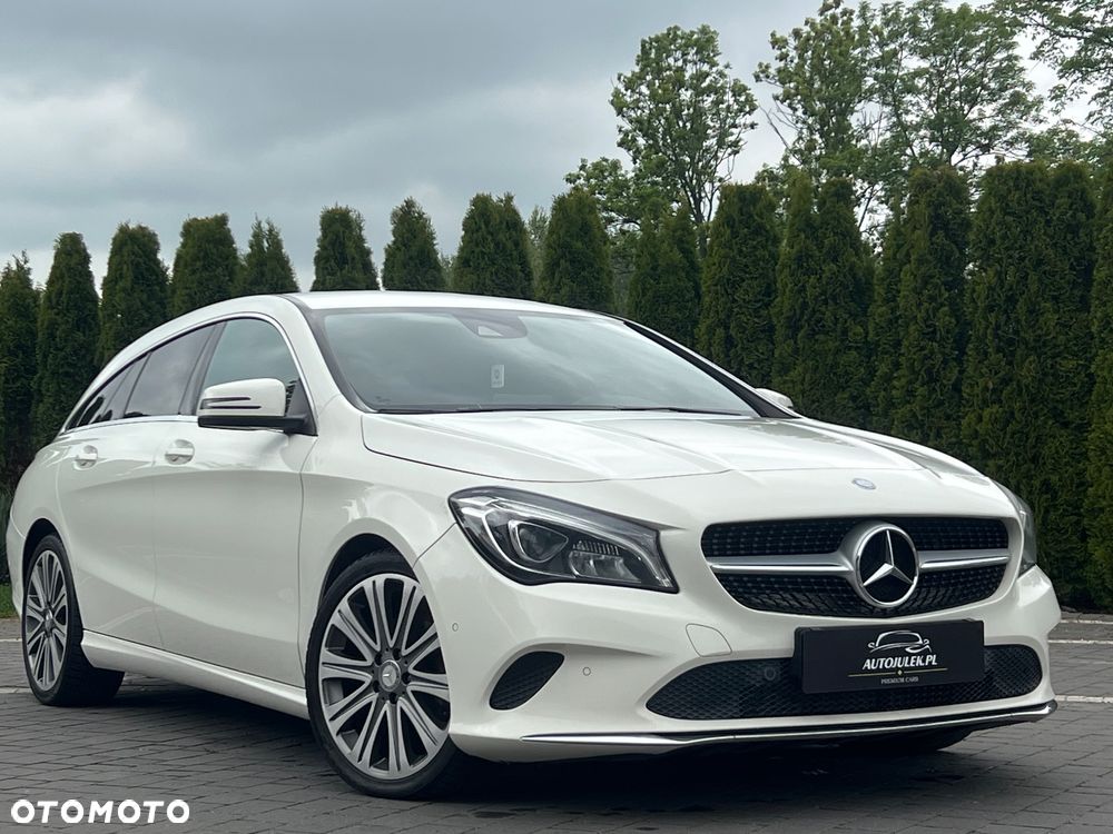 Mercedes-Benz CLA 200 7G-DCT UrbanStyle Edition