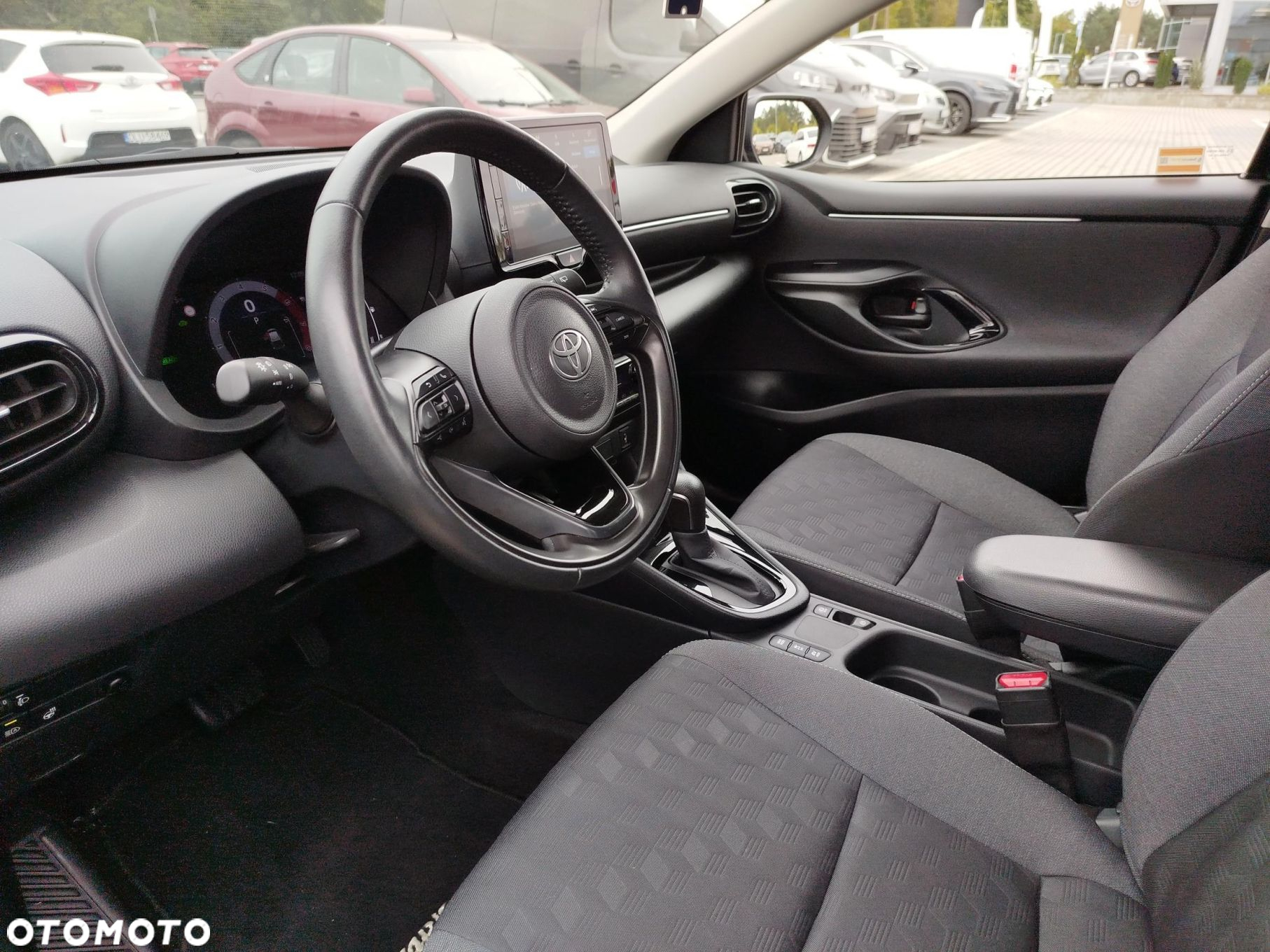 Toyota Yaris - 10