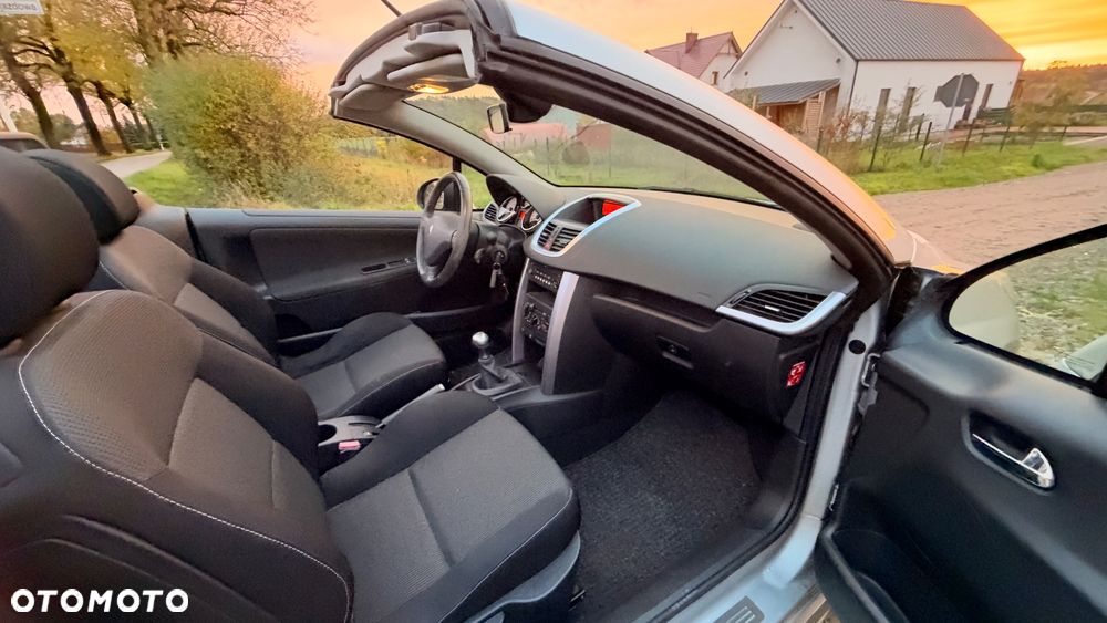 Peugeot 207 CC - 22
