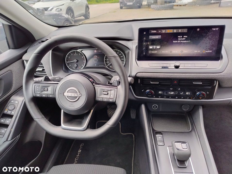 Nissan Qashqai - 10