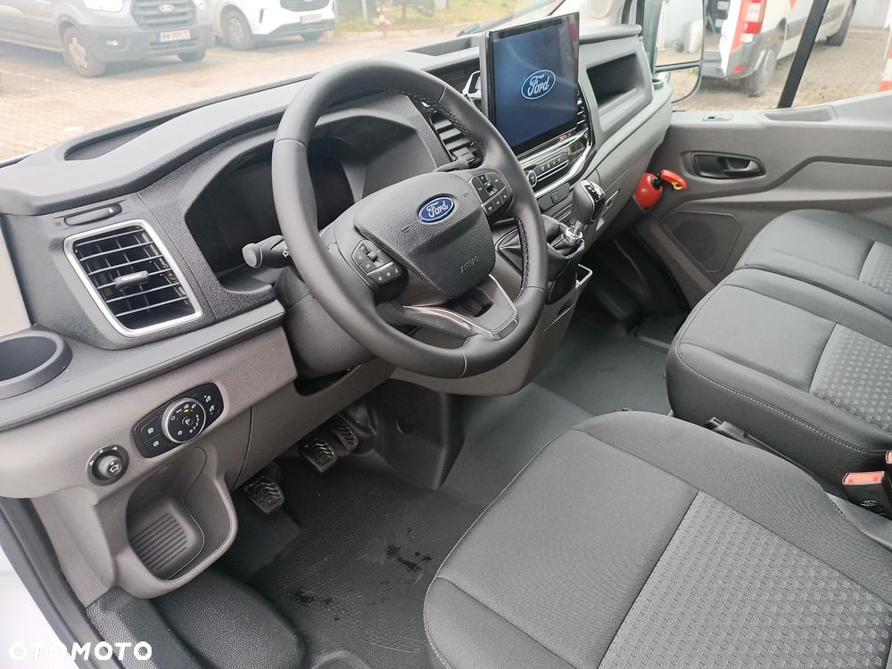 Ford Transit - 9