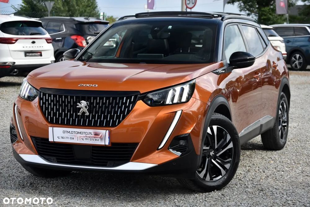 Peugeot 2008 1.2 PureTech GT Line S&S - 4