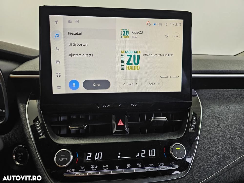 Toyota Corolla Sedan 1.8 HSD Business - 13