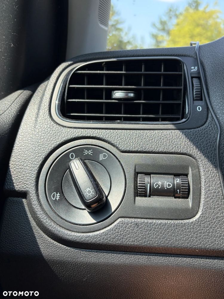 Volkswagen Polo - 28