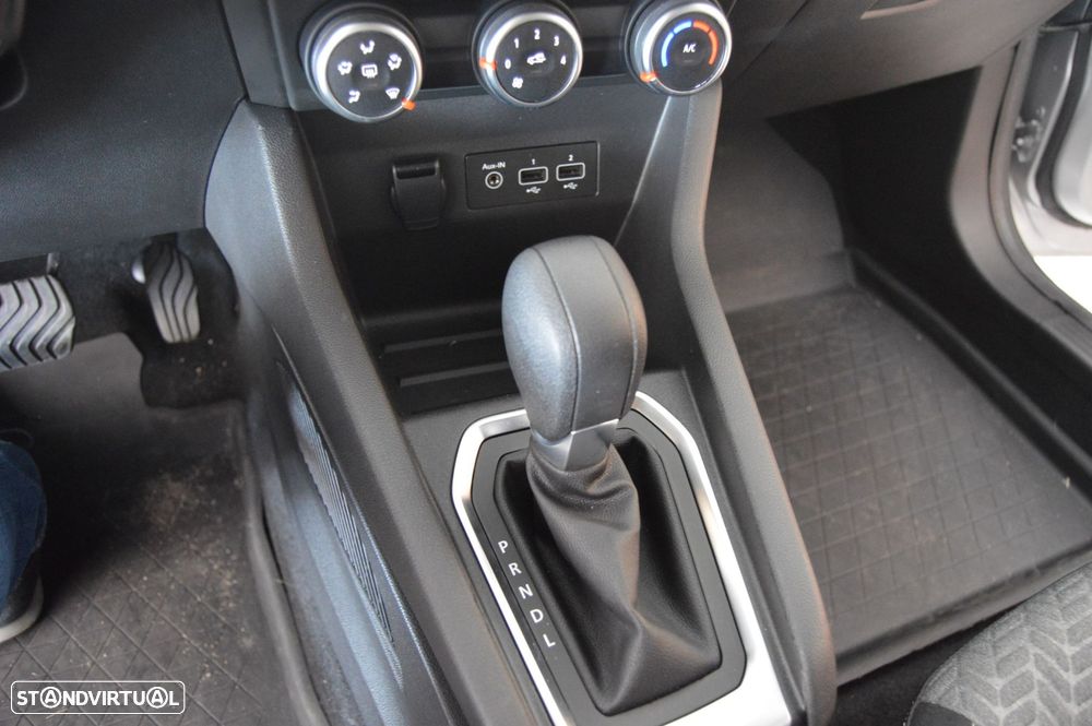 Renault Clio TCe 90 X-tronic INTENS - 29