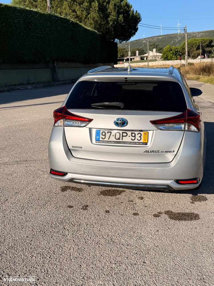 Toyota Auris Touring Sports 1.8 HSD Comfort+P.Sport - 4