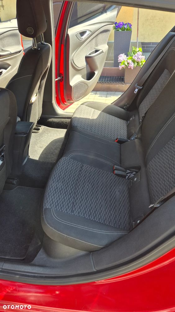 Opel Astra 1.4 T Dynamic - 11
