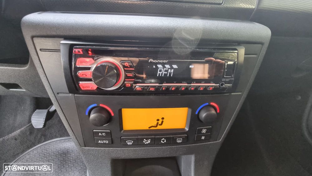 Citroën C4 1.6 HDi VTR Pack - 25