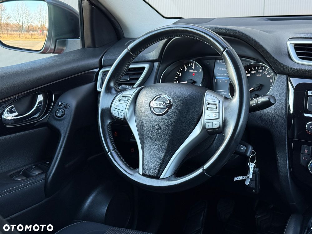 Nissan Qashqai 1.2 DIG-T N-Connecta EU6 - 9
