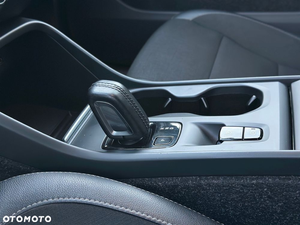 Volvo XC 40 D3 Momentum - 19