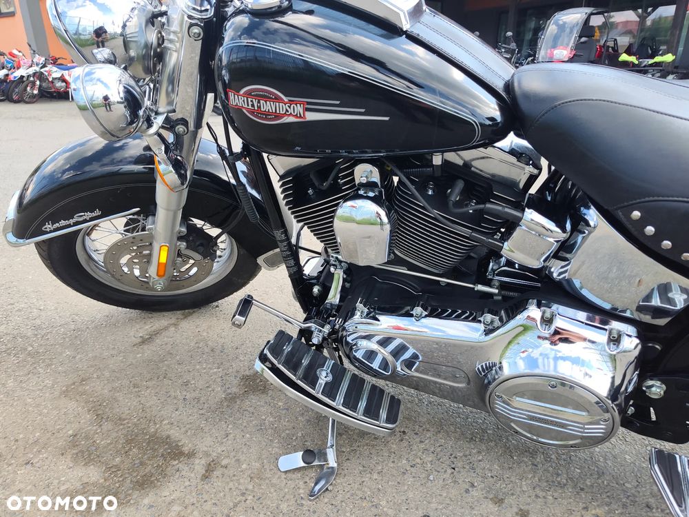 Harley-Davidson Softail Heritage Classic - 39