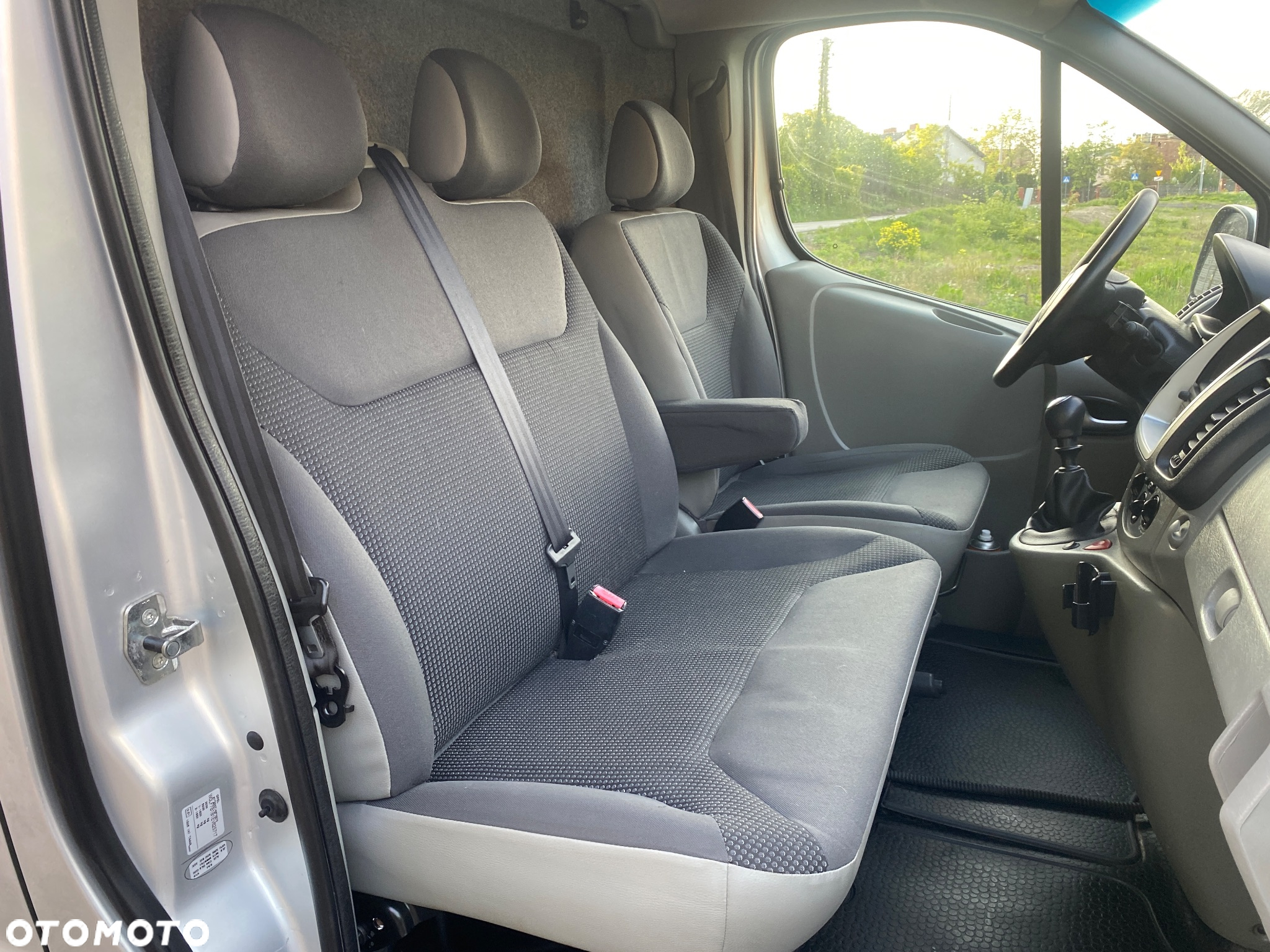 Opel VIVARO - 21