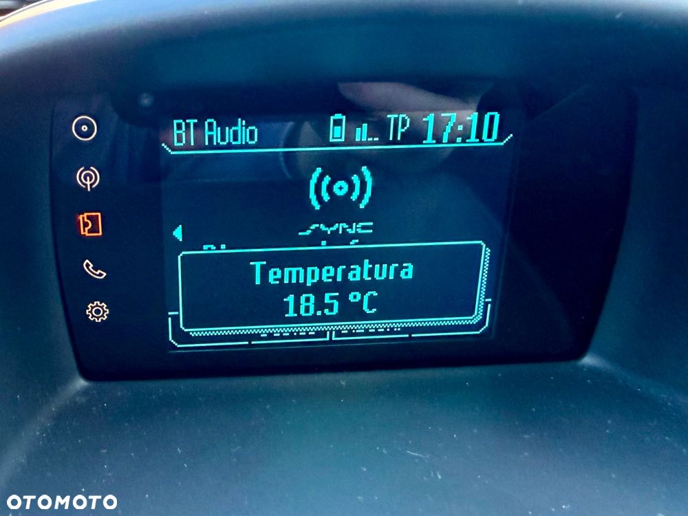 Ford Fiesta 1.0 Titanium X - 20