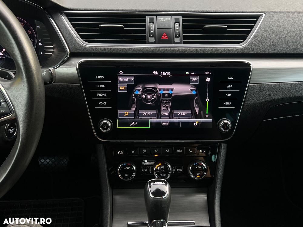 Skoda Superb 2.0 TDI DSG Style - 18
