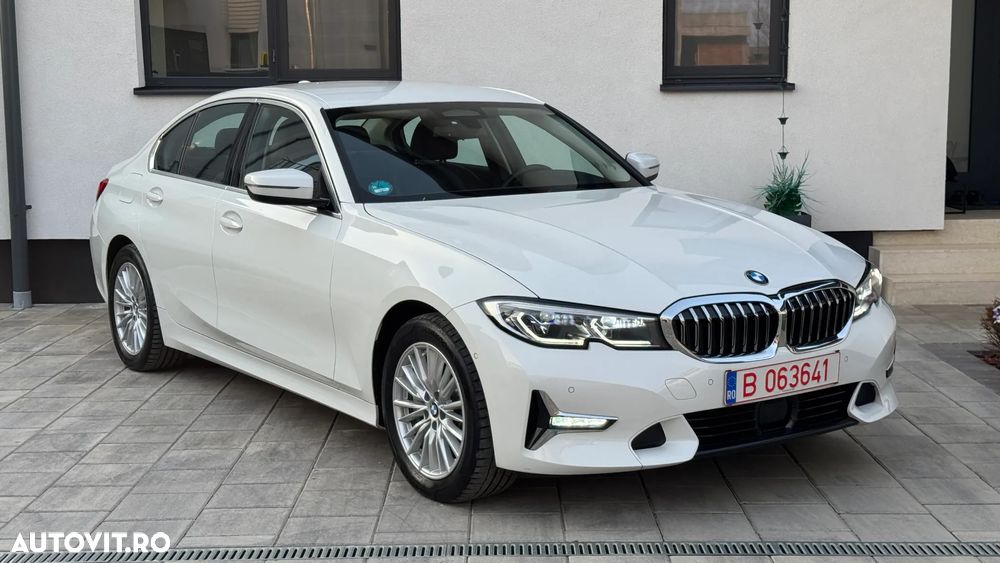 BMW Seria 3 330e Aut. Luxury Line - 1