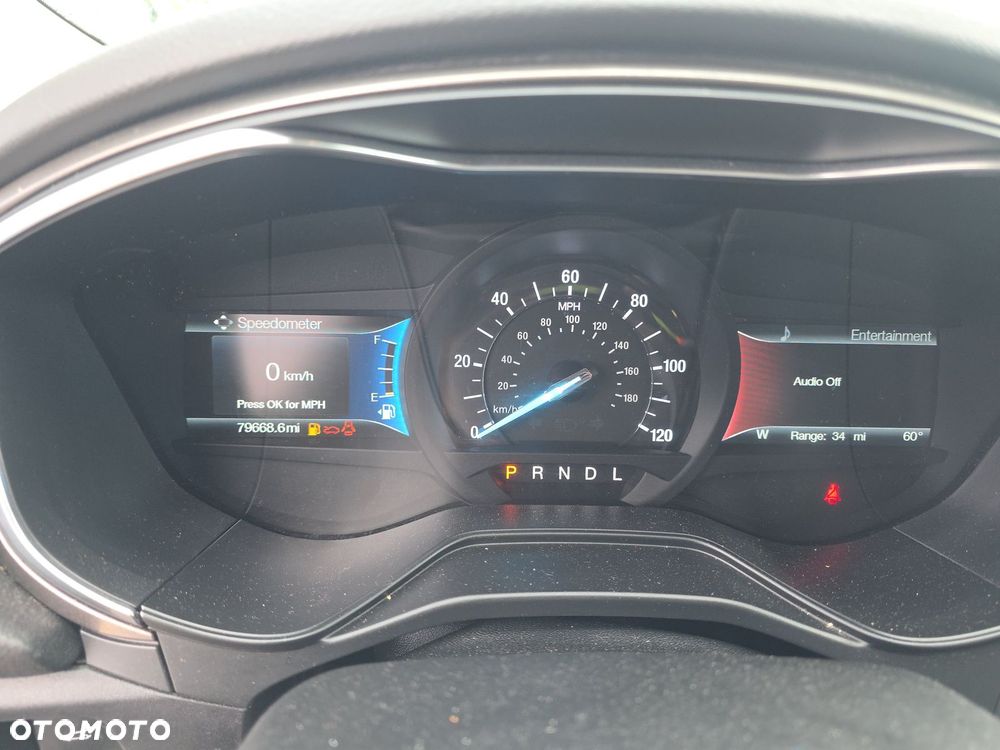 Ford Fusion - 10