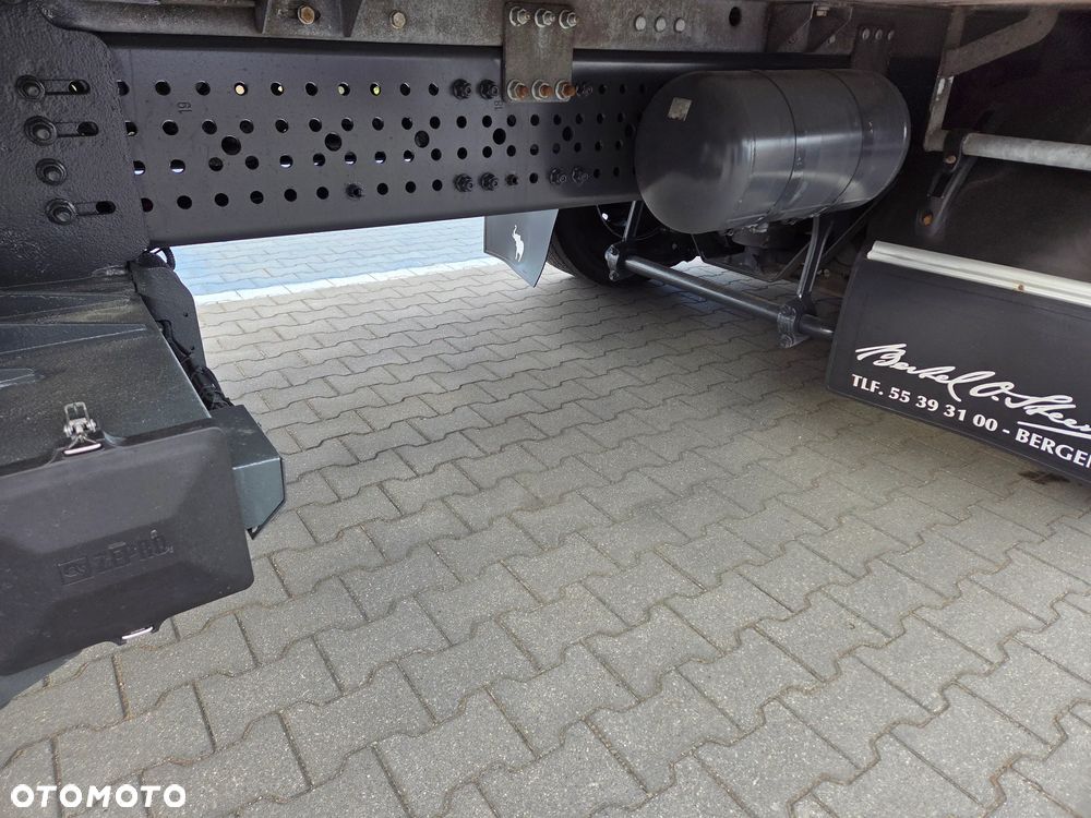 Mercedes-Benz Actros 2553 - 31