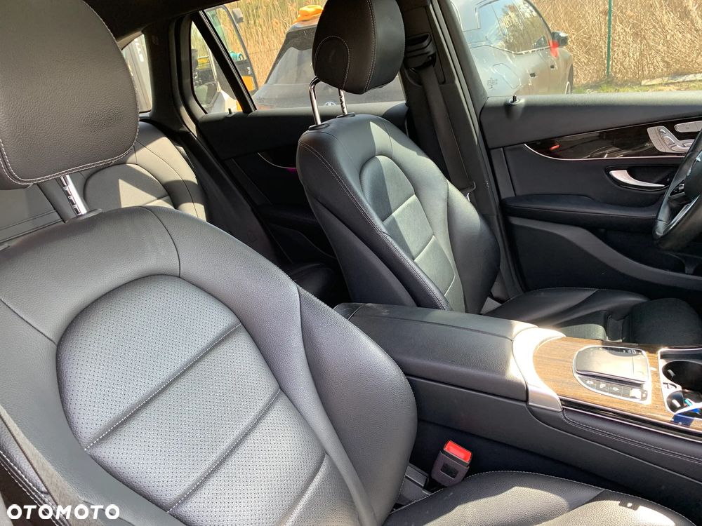 Mercedes-Benz GLC 300 4Matic 9G-TRONIC - 18