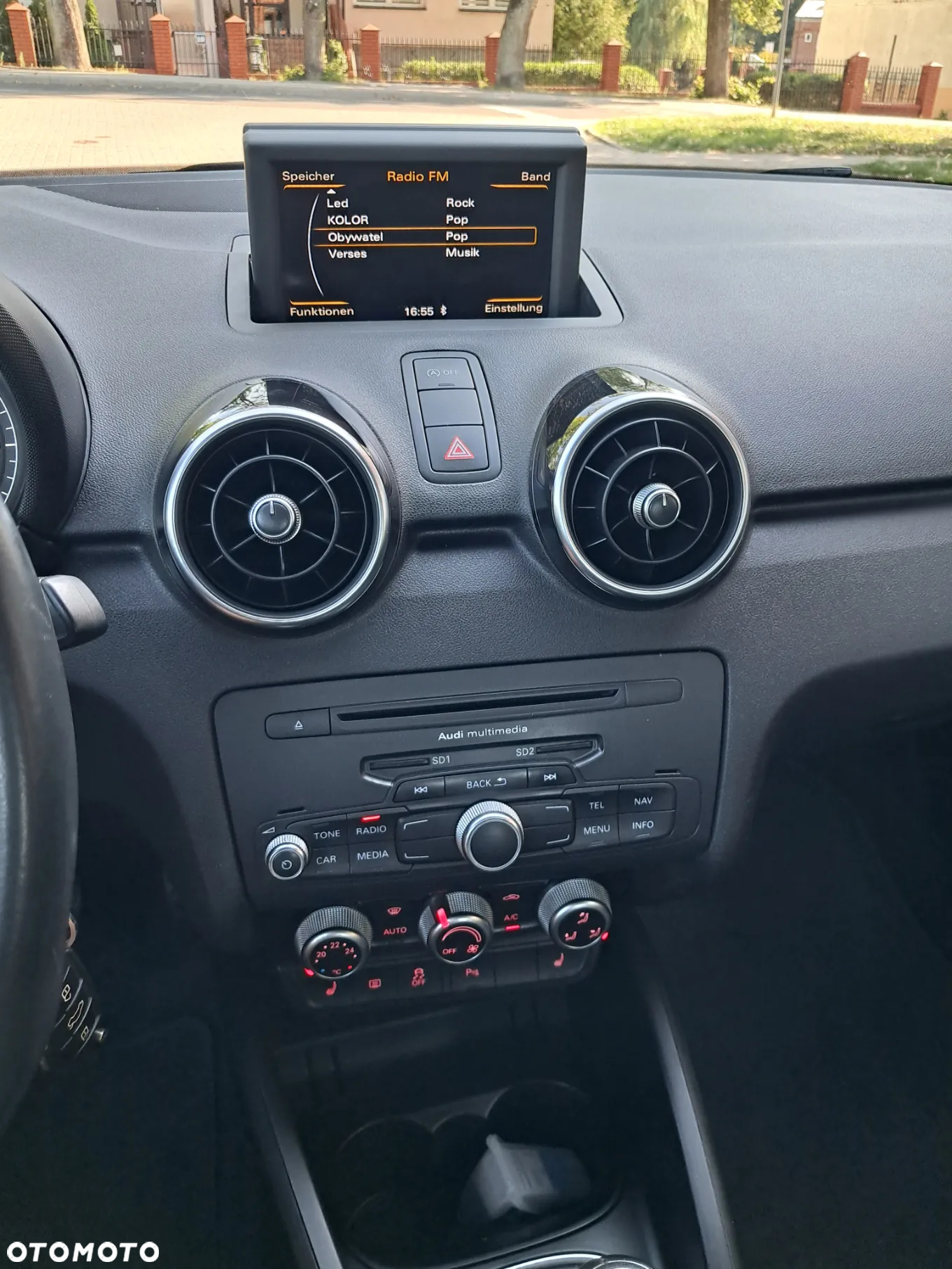 Audi A1 Sportback 1.6 TDI S line Sportpaket - 18