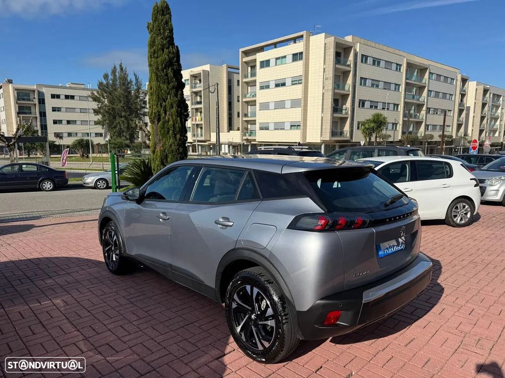 Peugeot 2008 1.2 PureTech Style - 4