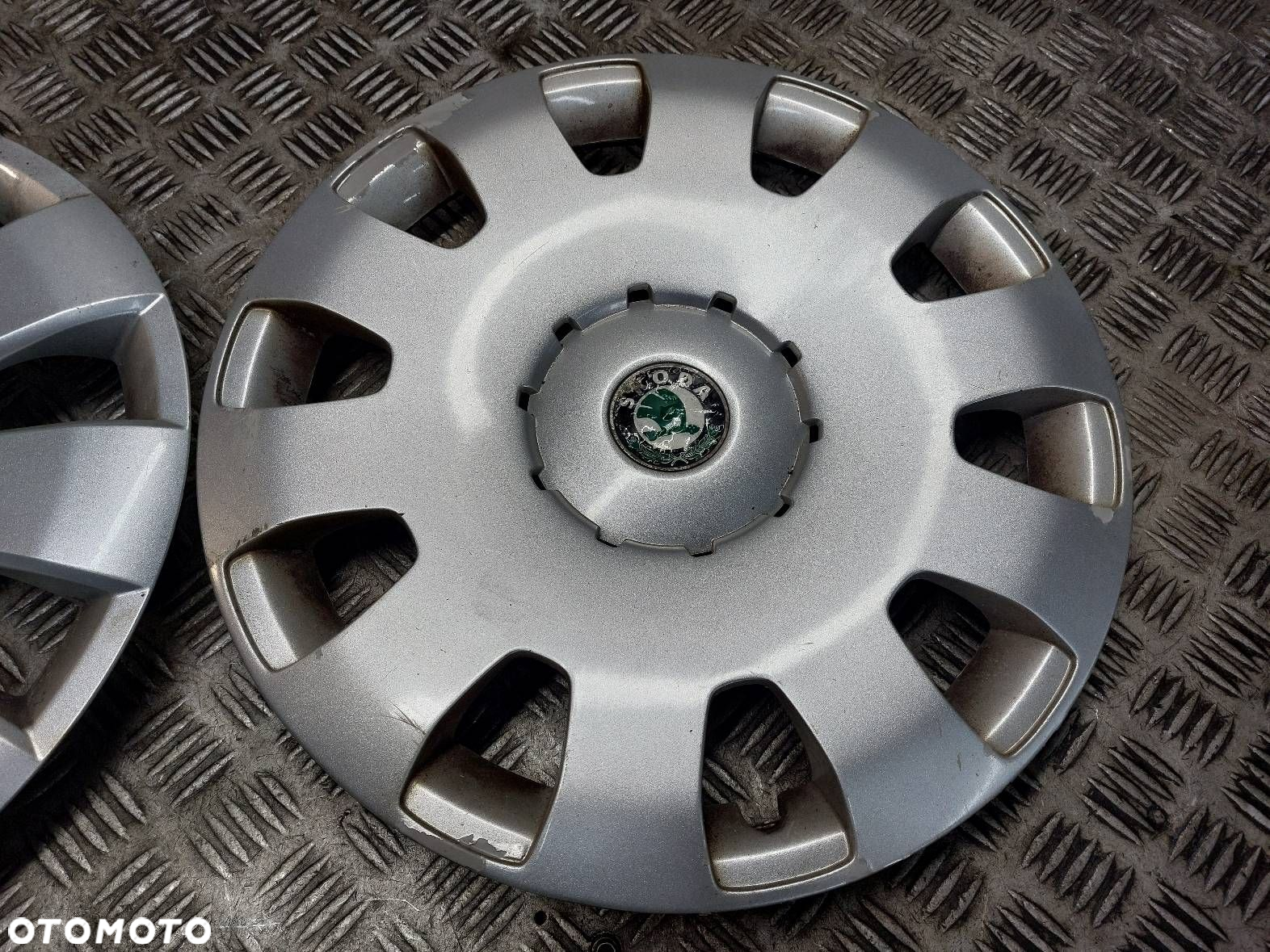 KOŁPAK 15" 2 SZTUKI SKODA OCTAVIA II 1Z0601147 1U0601147G - 3