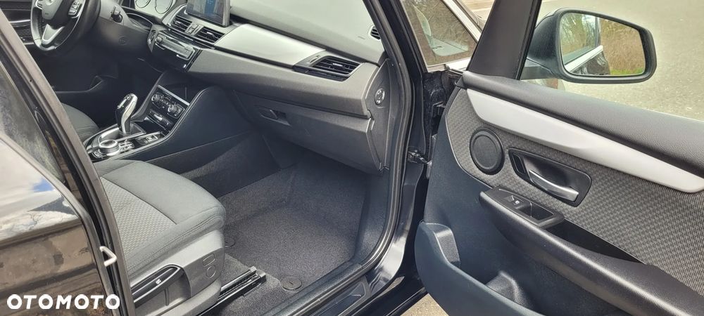BMW Seria 2 216d Active Tourer - 29