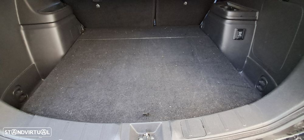 Mitsubishi Outlander - 14