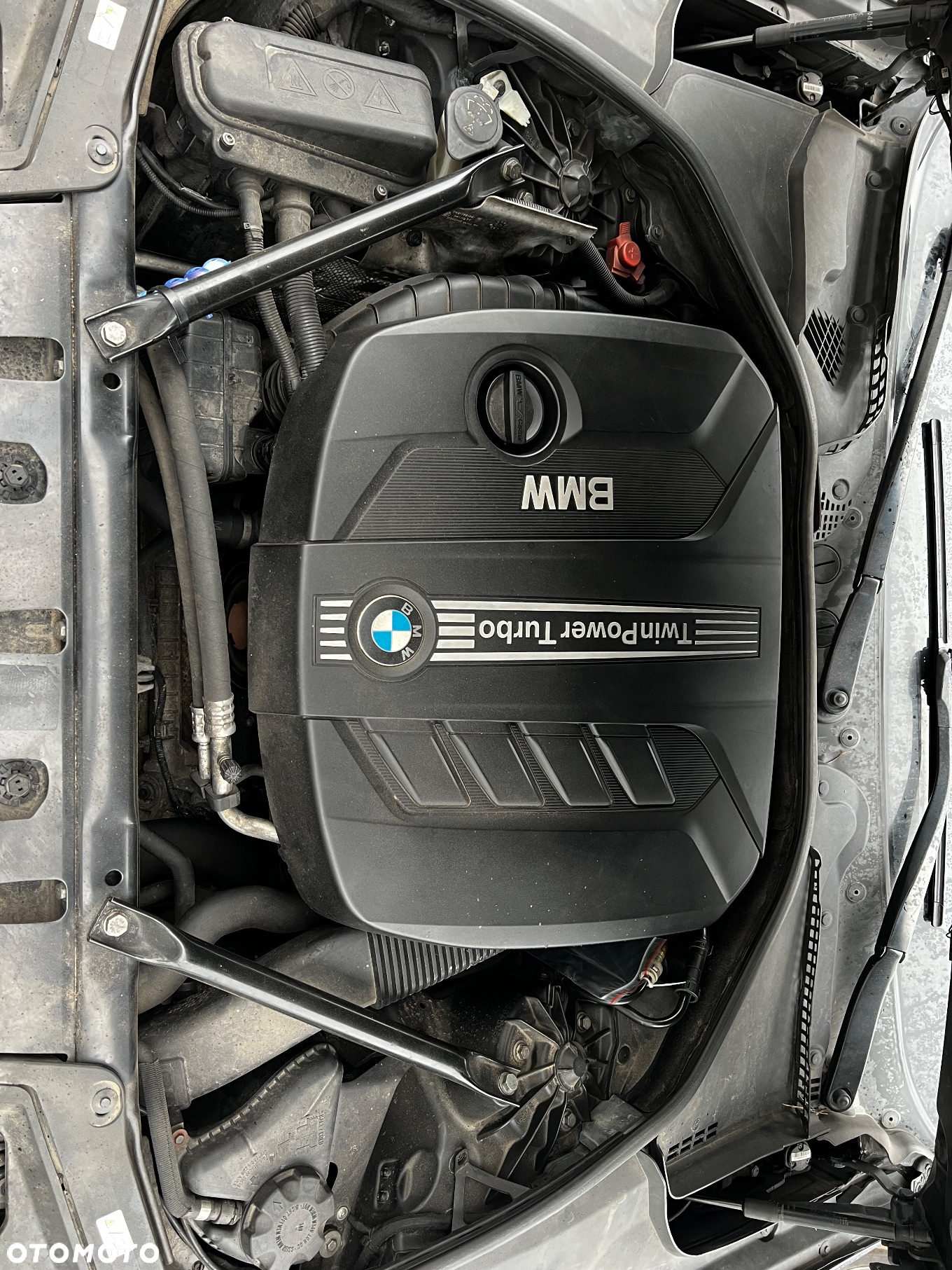 BMW Seria 5 525d xDrive - 13