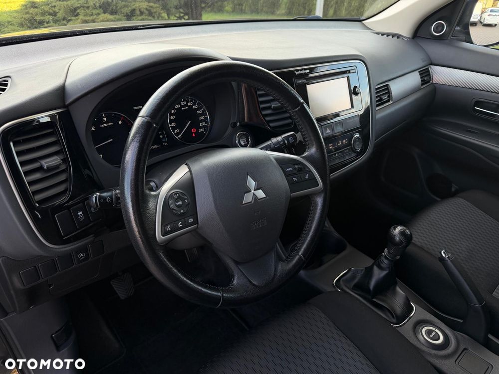 Mitsubishi Outlander 2.2 DI-D 4WD Top - 10