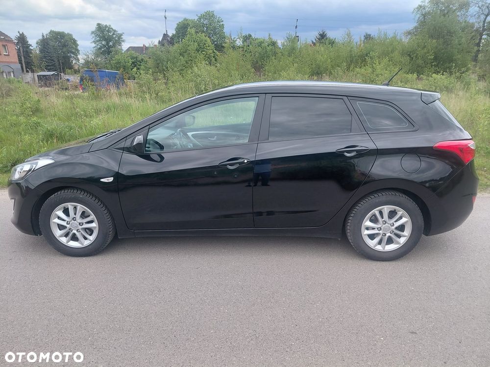Hyundai i30 blue 1.6 GDI Style - 2