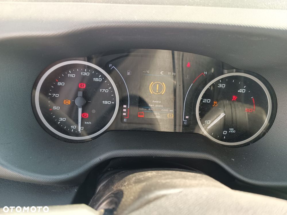Iveco Daily 35.180 zarej. w kraju 56000 export - 9