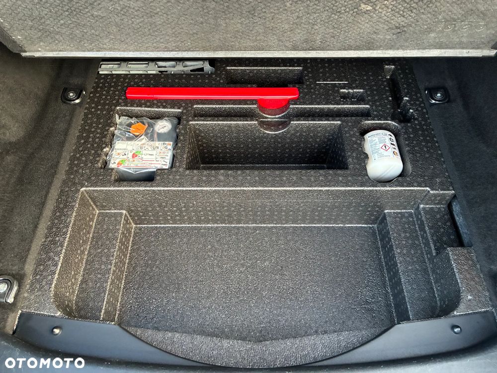 Land Rover Range Rover Evoque 2.0Si4 SE Plus / Dynamic - 32