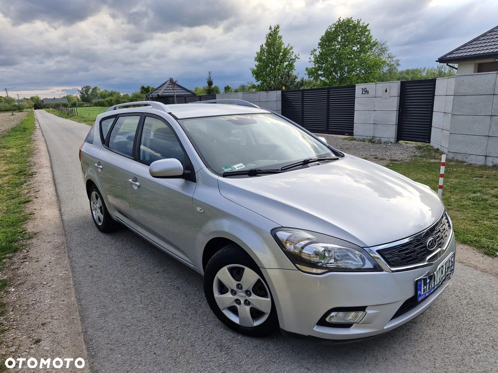 Kia Ceed 1.4 CVVT Attract - 1