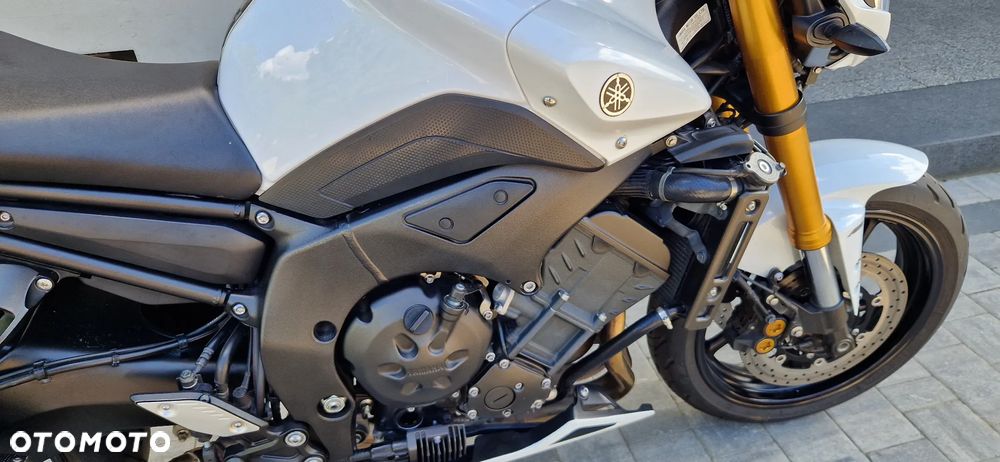 Yamaha FZ8 - 8